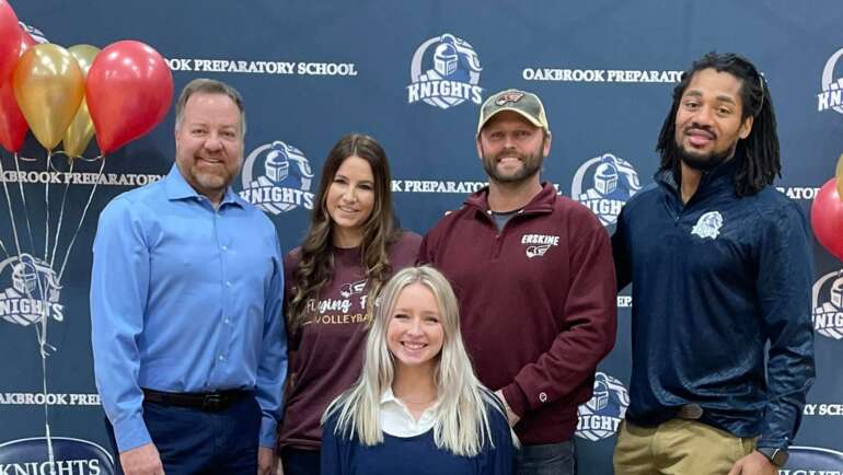 Senior Izzy Froemming signs with Erskine College Volleyball